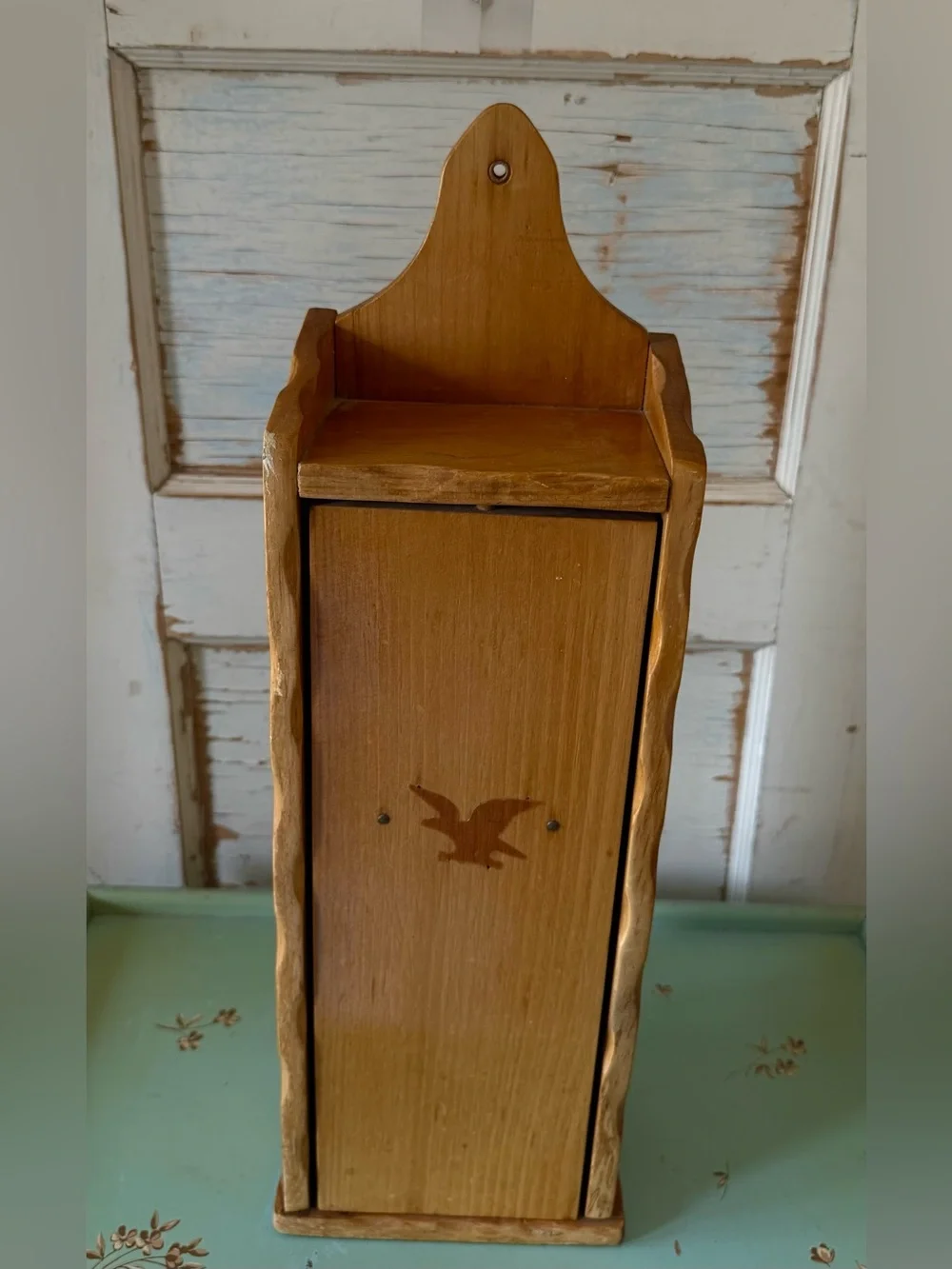 Vintage Wood Primitive Knife Holder, Rustic Kitchen Wall Decor, Storage